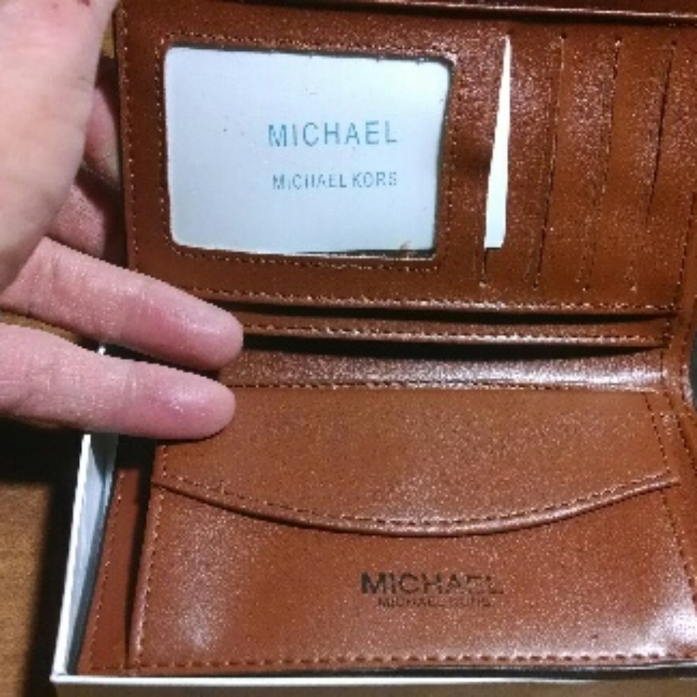 Michael Kors ladies wallet